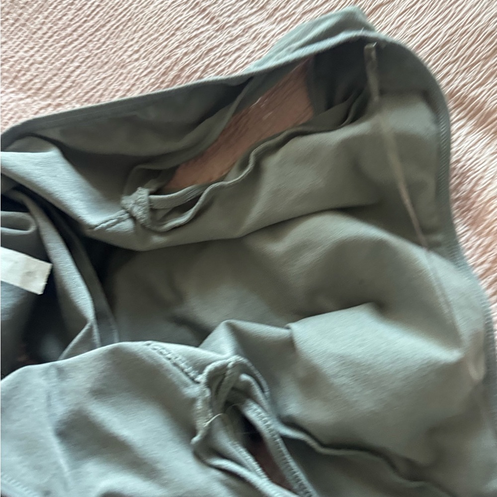 backless top - Picture 6 of 7